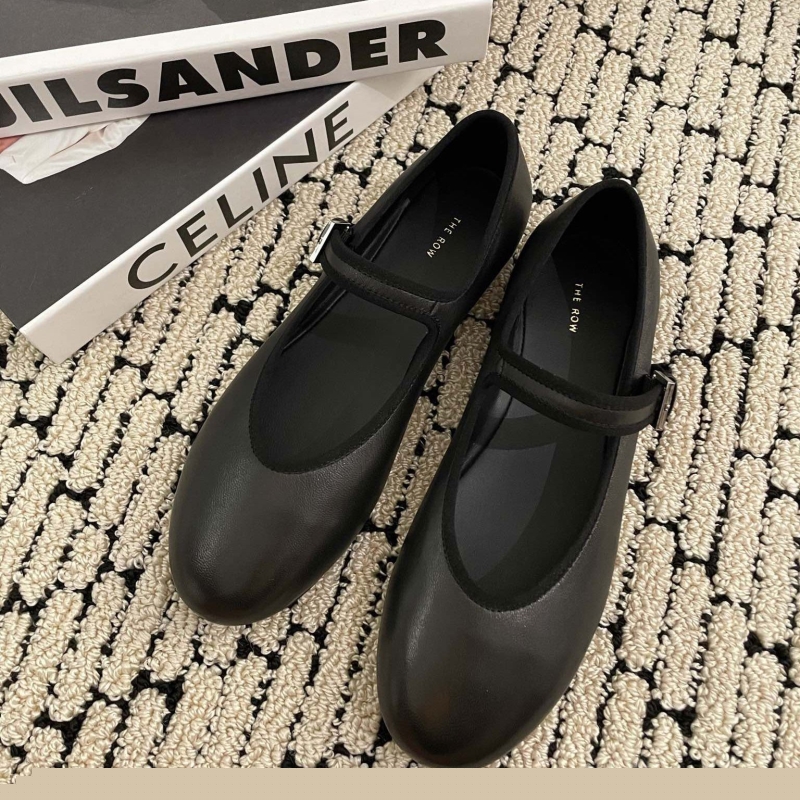 LV flat shoes